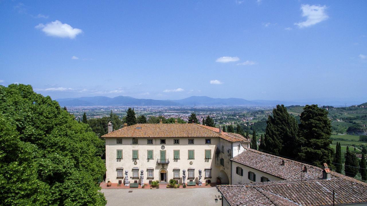 Tenuta Di Capezzana Bed and Breakfast Seano Exteriör bild