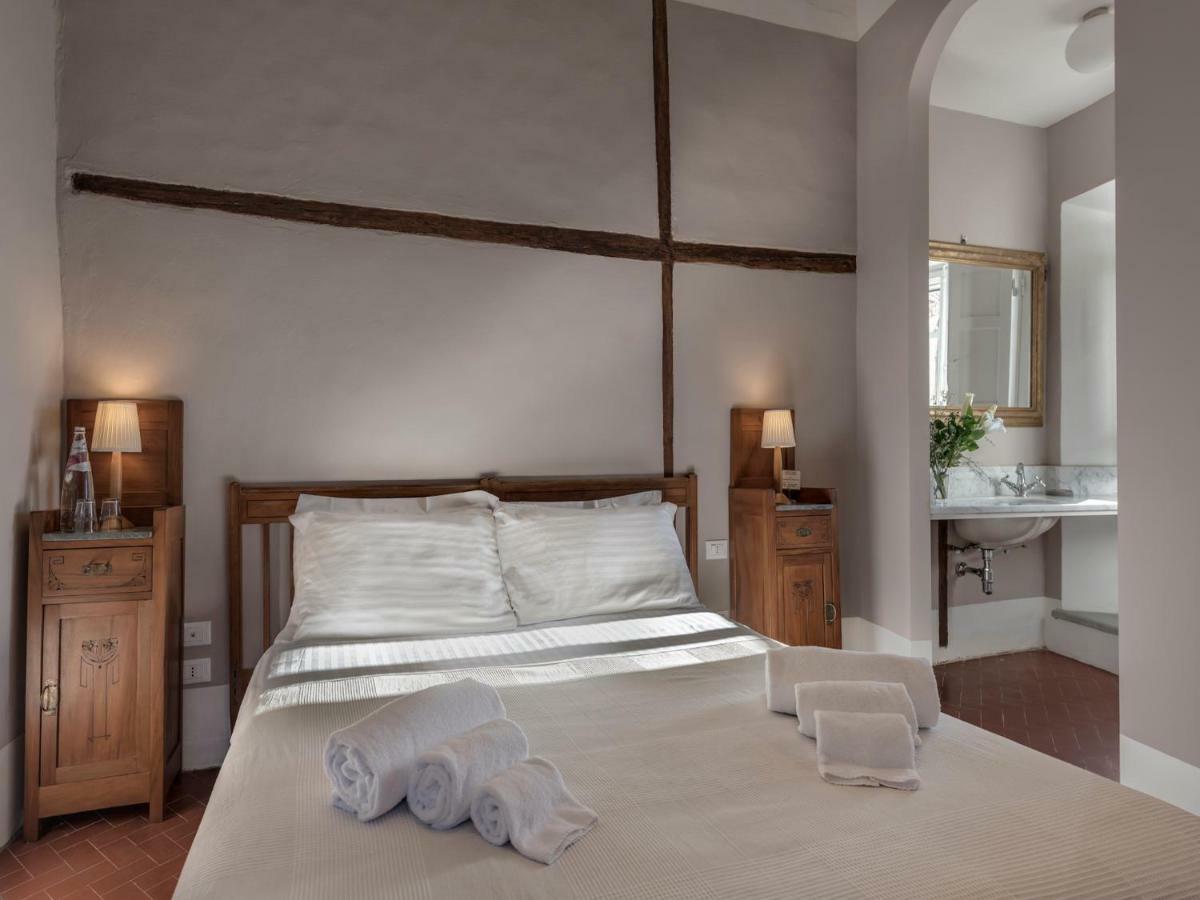 Tenuta Di Capezzana Bed and Breakfast Seano Exteriör bild