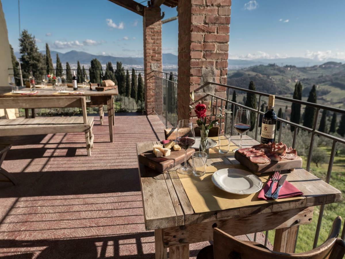 Tenuta Di Capezzana Bed and Breakfast Seano Exteriör bild