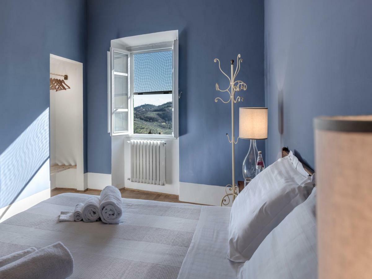 Tenuta Di Capezzana Bed and Breakfast Seano Exteriör bild